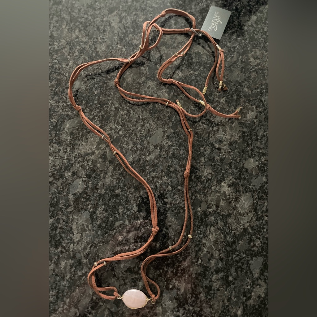 Sparkling Sage Leather Necklace With Rose Quartz Stone